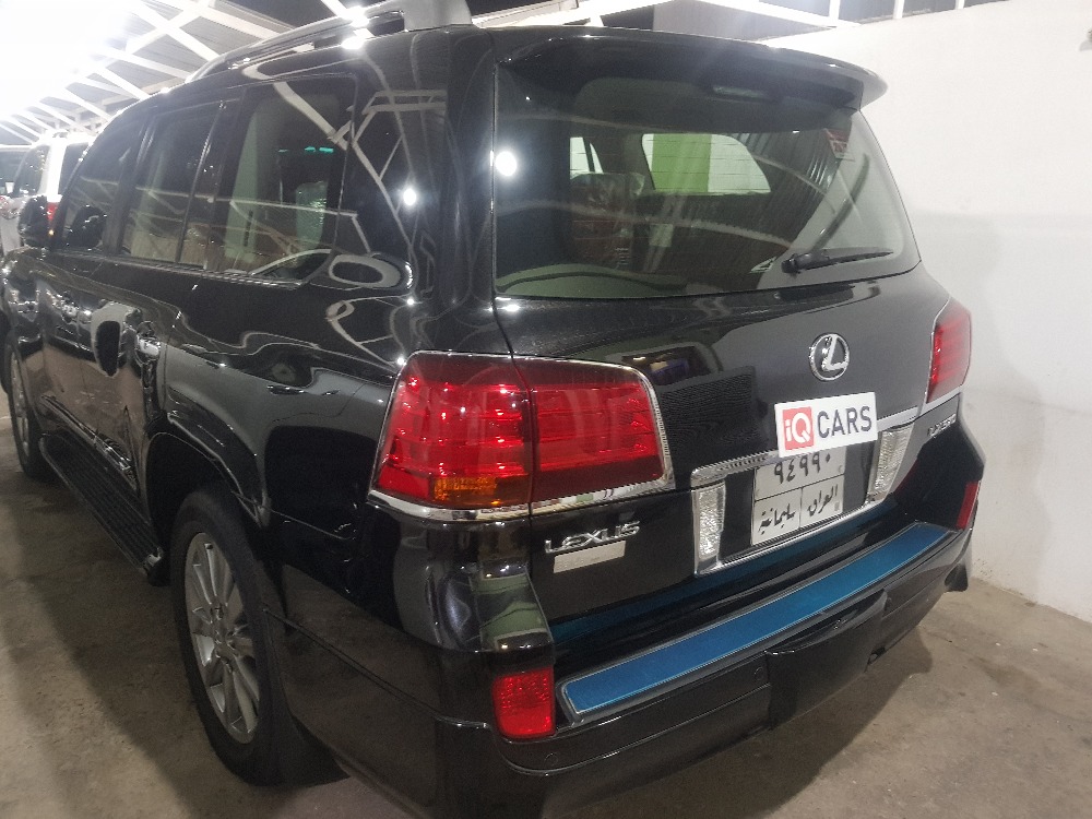 Lexus LX